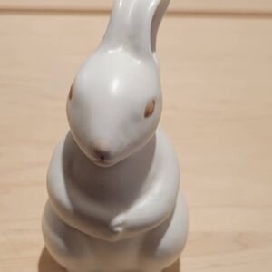 White Ceramic Rabbit Figurine ~ Ceramic bunny Dept 56